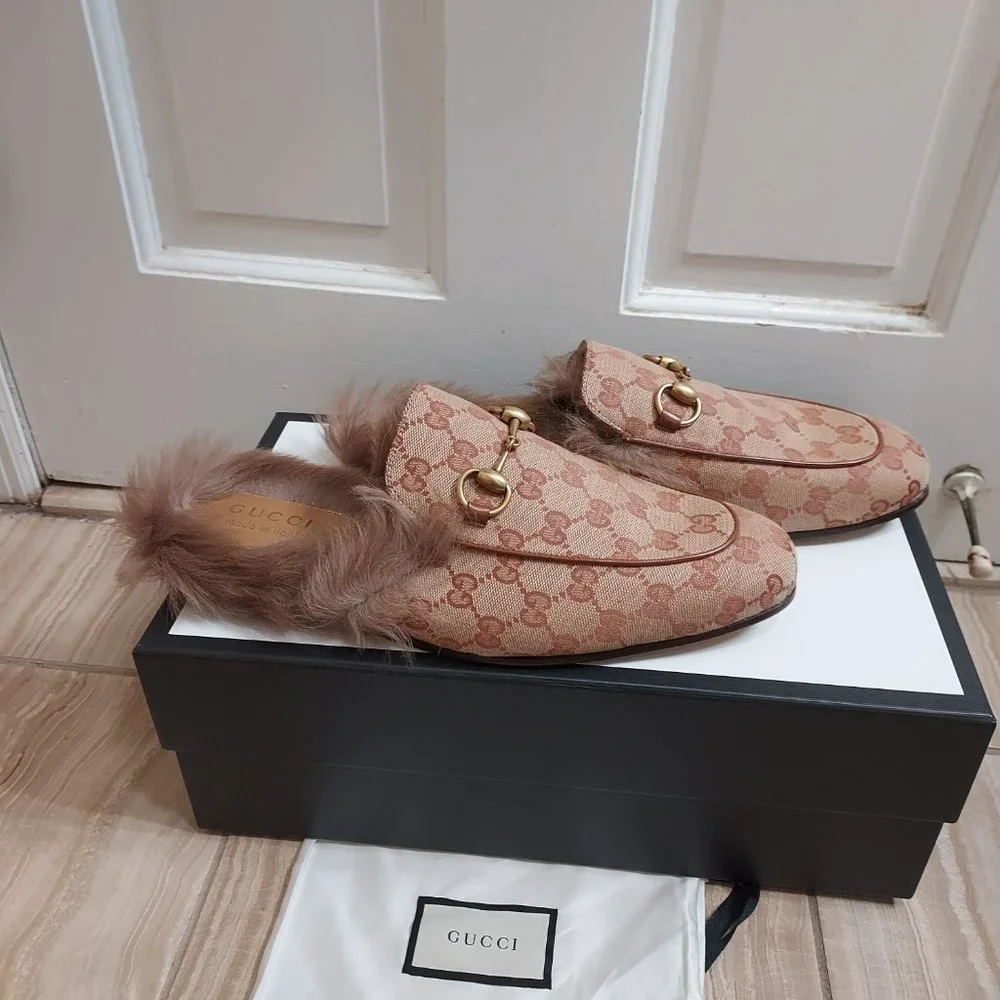 Gucci Beige GG Monogram Fur Princetown Mens Mules - Picture 10 of 10